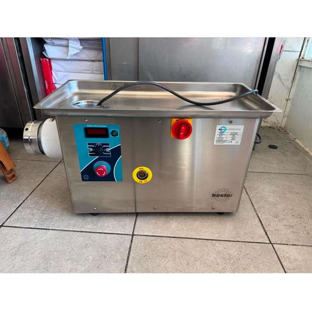 Bosfor 32'lik Soğutmalı Kıyma Makinesi Krom Kafa UKMS-32PT