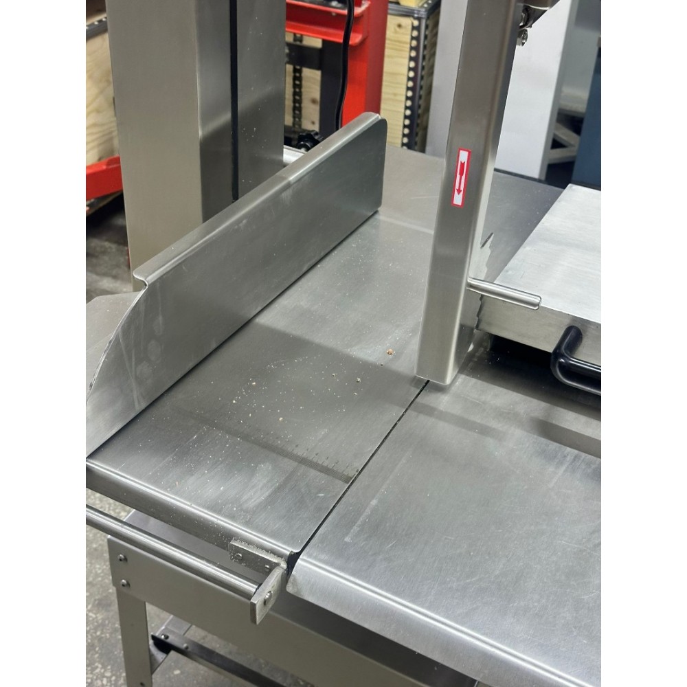 2.EL Akse Kemik Kesme Makinesi Mezbaha Tipi Büyükbaş Hayvan Kemik Kesme Makinası