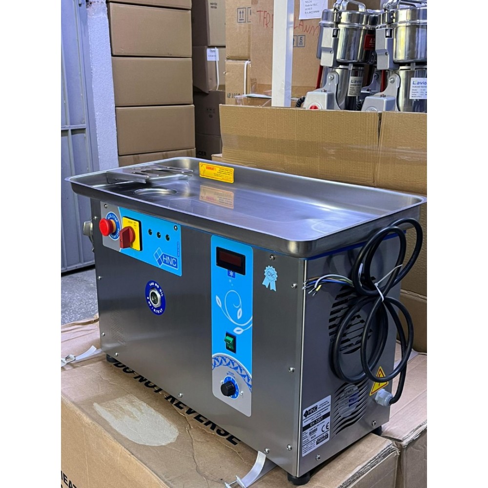 Hnc 32 No Soğutuculu Kıyma Makinesi Krom Kaplama 220 V Hnc 32 No Soğutuculu Kıyma Makinesi Krom Kaplama 220 V